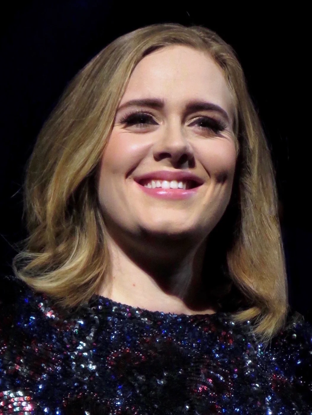 Adele in Glasgow, March 26, 2016. Cropped from the original.